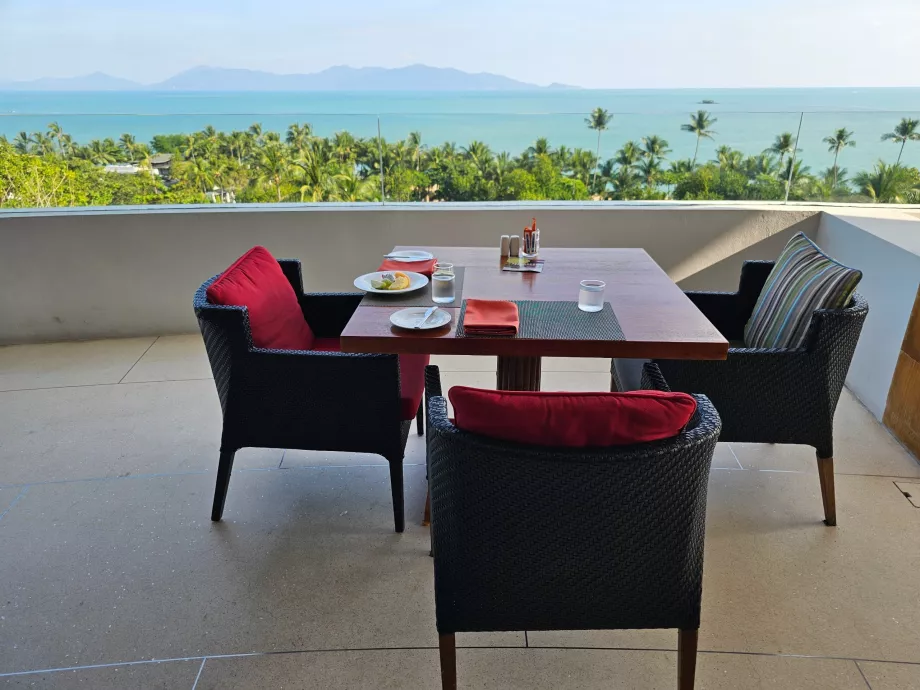 Śniadanie - taras z widokiem