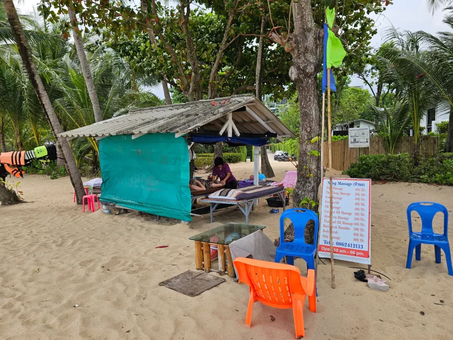 Masaże na plaży przy hotelu