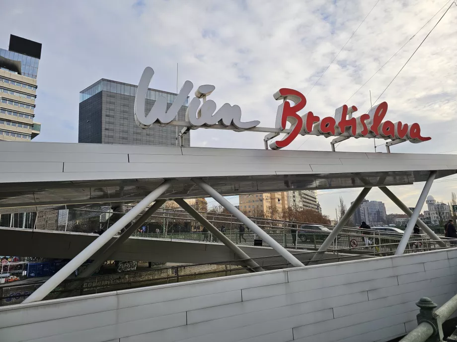 Dok linii żeglugowej do Bratysławy