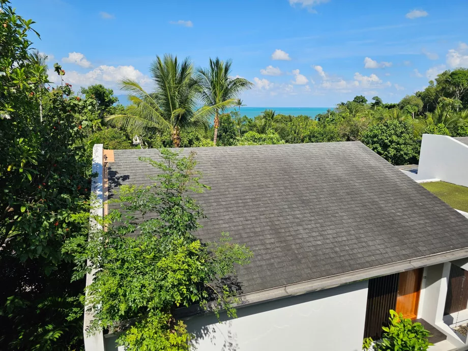 Widok na morze z pokoju