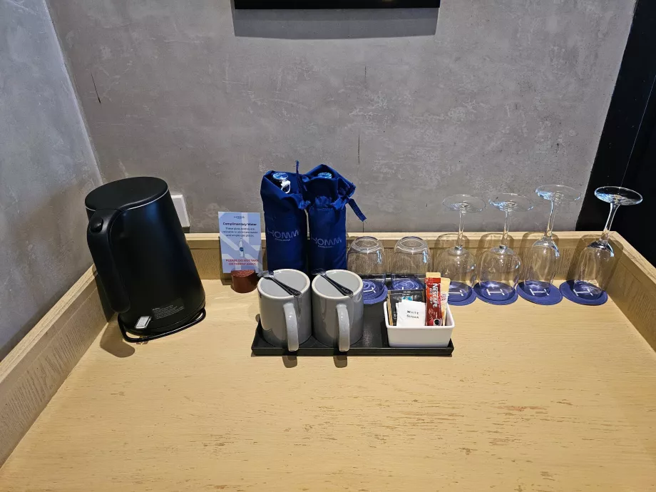 Bezpłatna woda i kawa rozpuszczalna/herbata