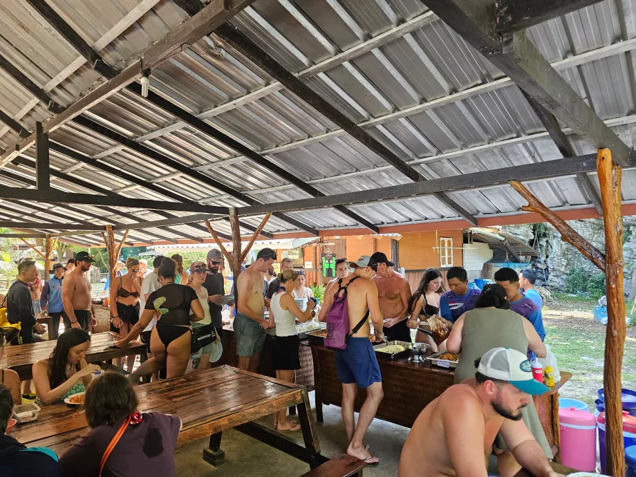 Lunch wliczony w cenę wycieczki