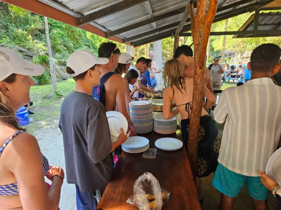 Lunch wliczony w cenę wycieczki