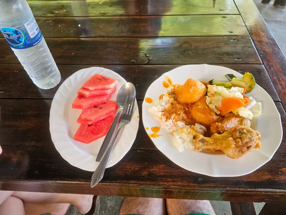 Lunch wliczony w cenę wycieczki