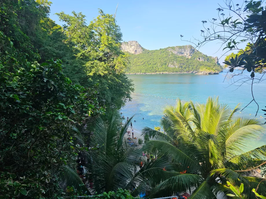 Widok w drodze do Emerald Lake