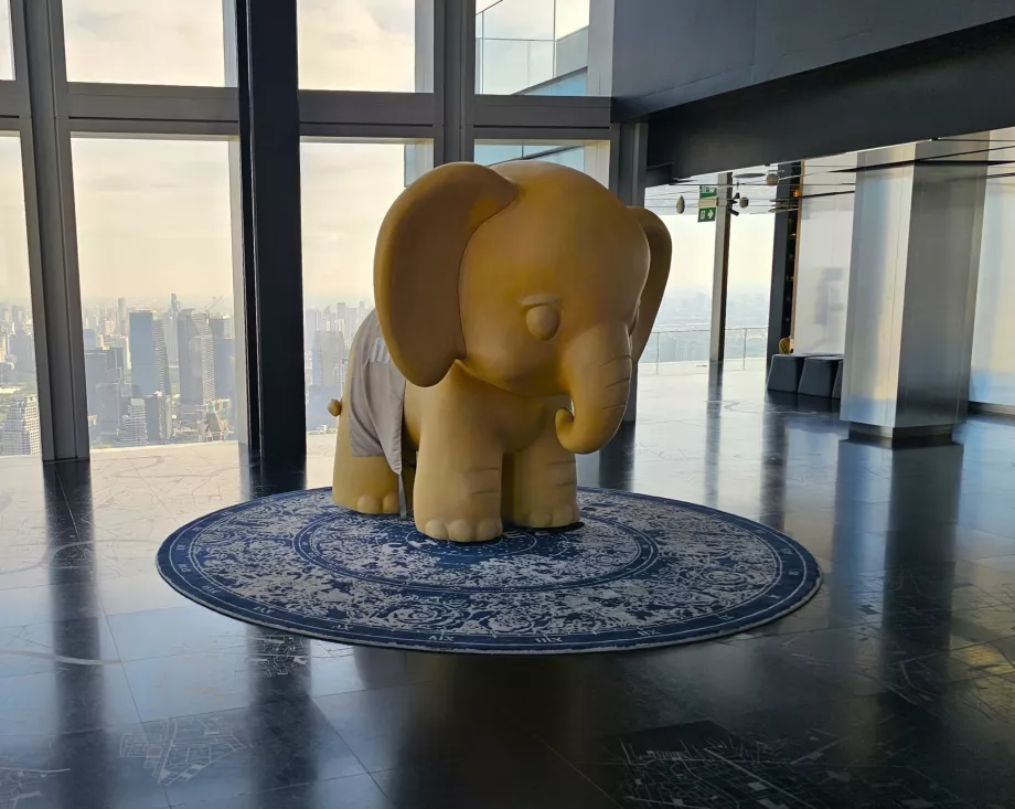 King Power Mahanakhon - widok od wewnątrz