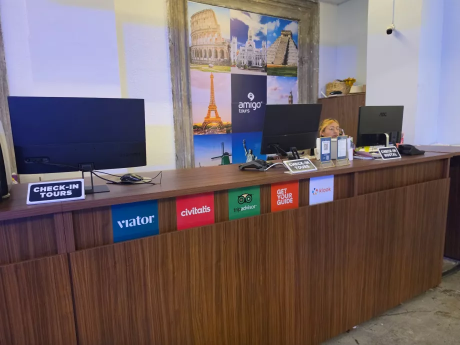 Recepcja hostelu Amigo