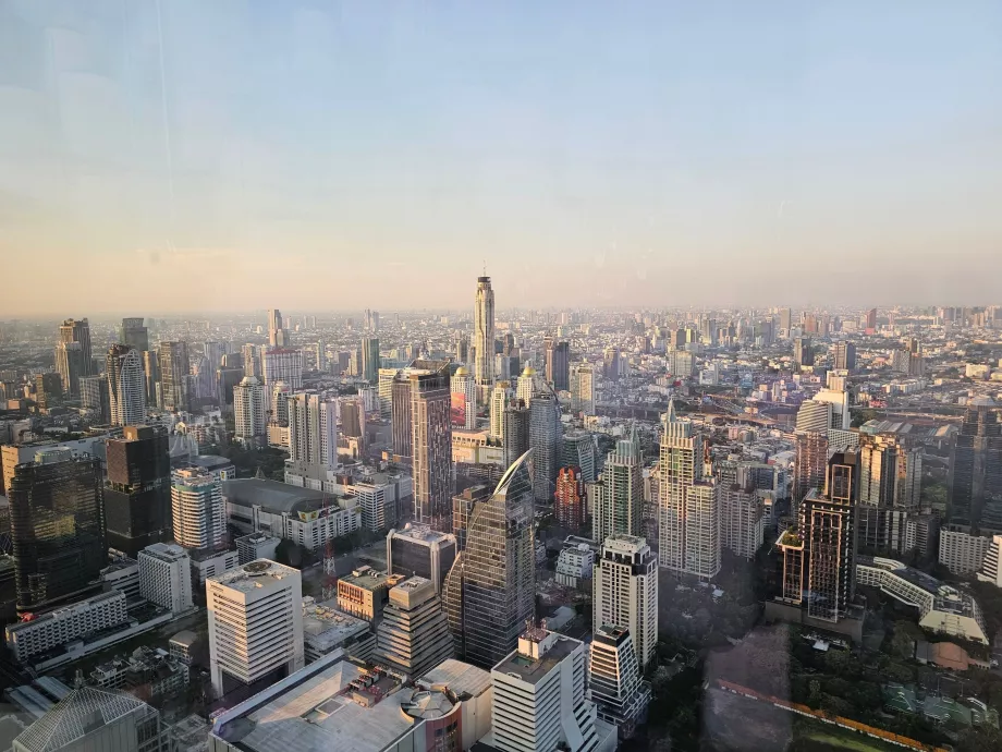 Akara Sky Hanuman - widok na Bangkok