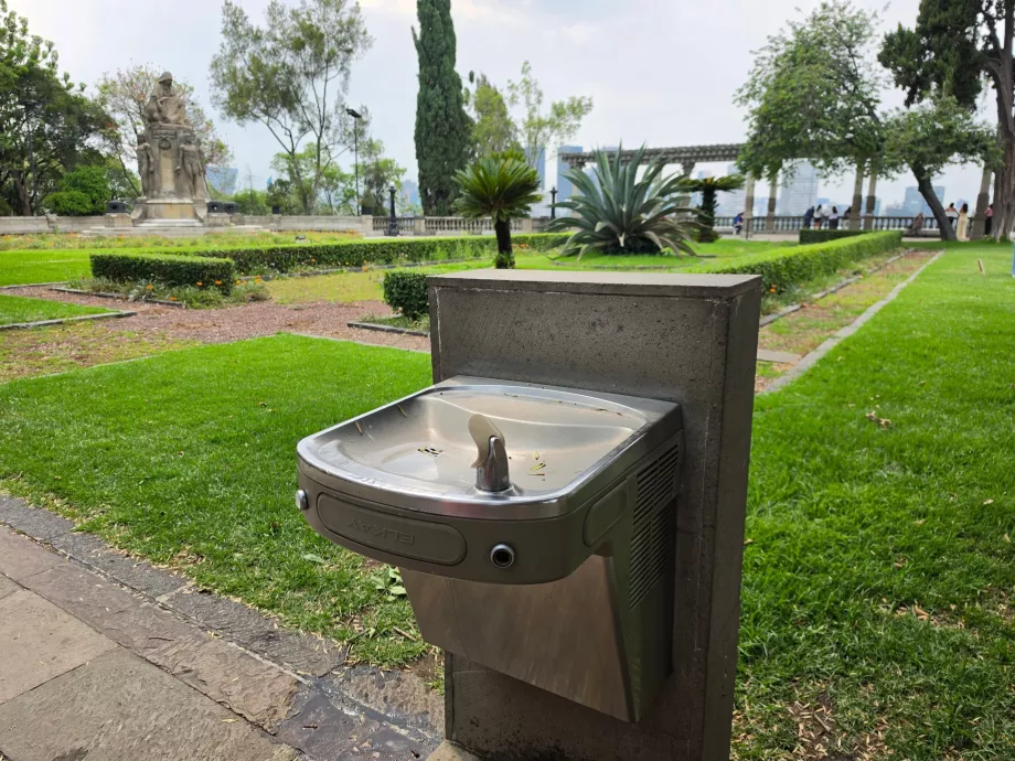 Zamek Chapultepec, woda pitna