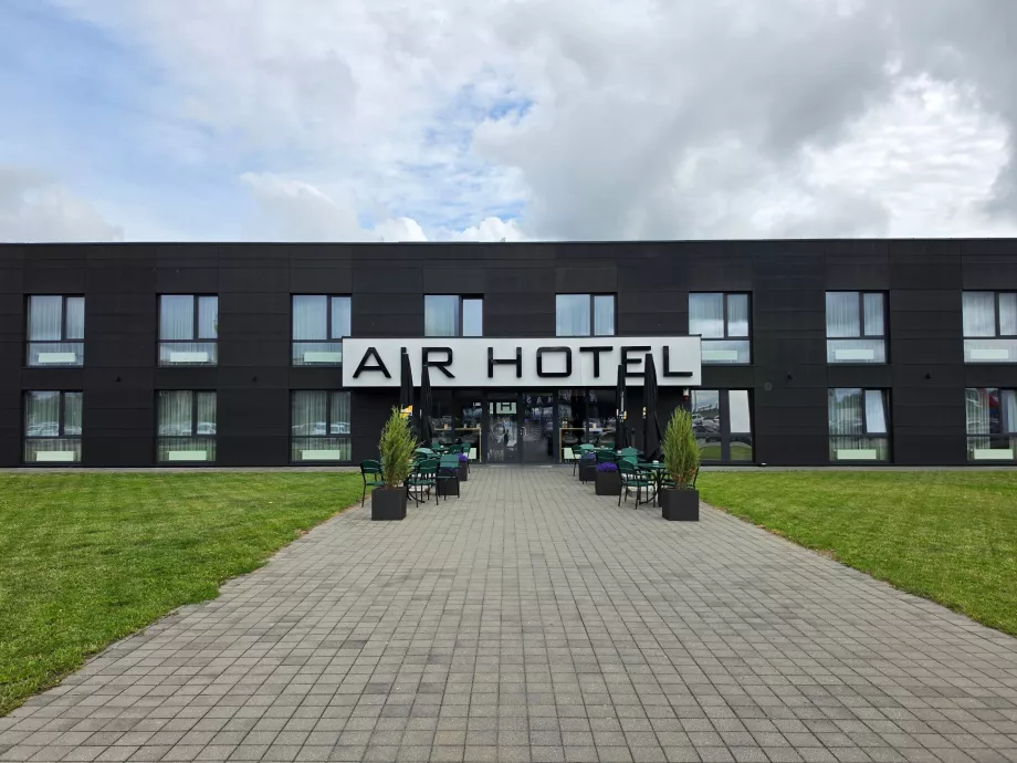 Air Hotel