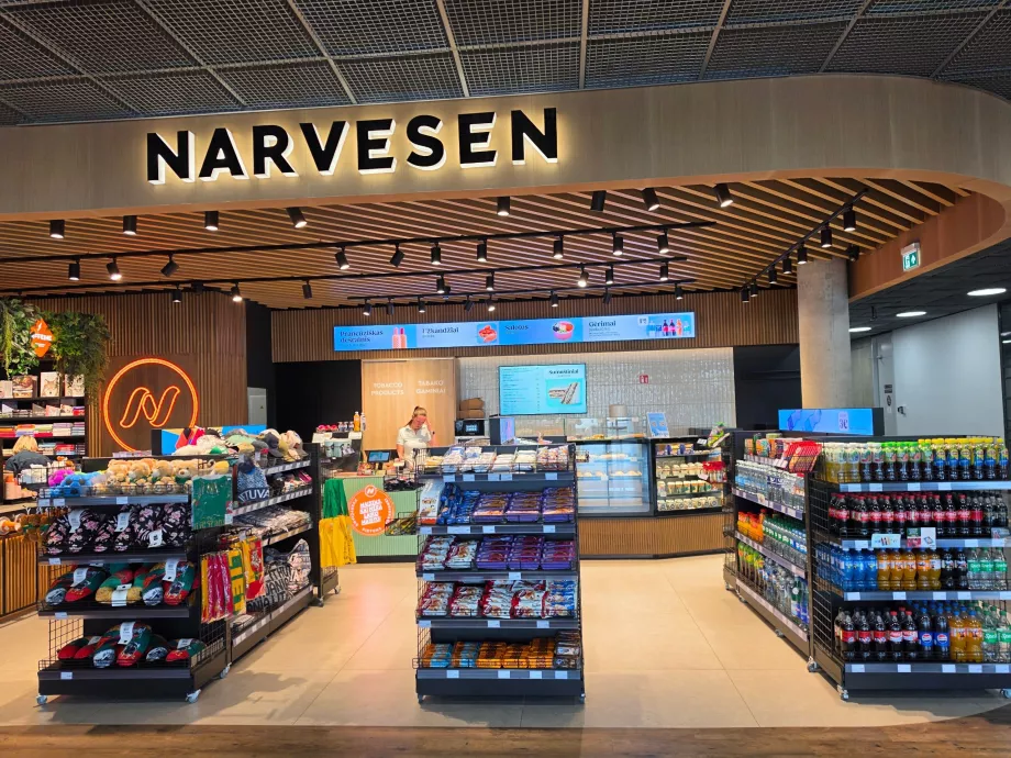 Sklepik Narvessen w hali przylotów