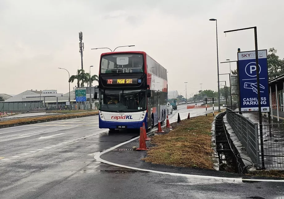 Linia 772 kierunek KL Sentral