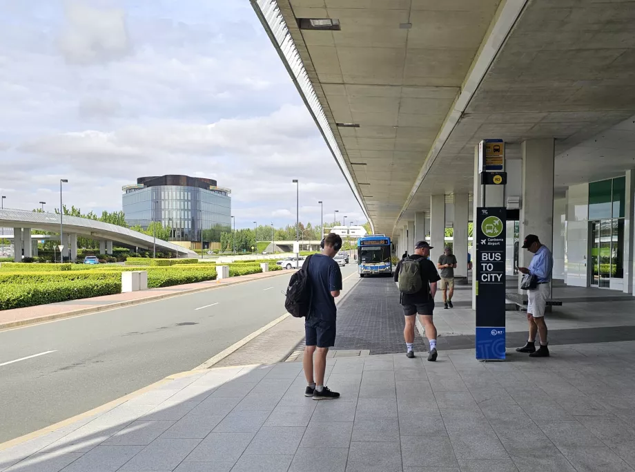 Przystanek autobusowy w kierunku centrum