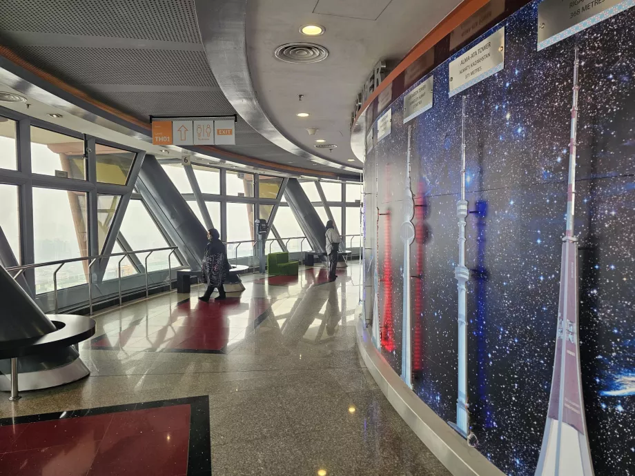Kryty taras widokowy Menara