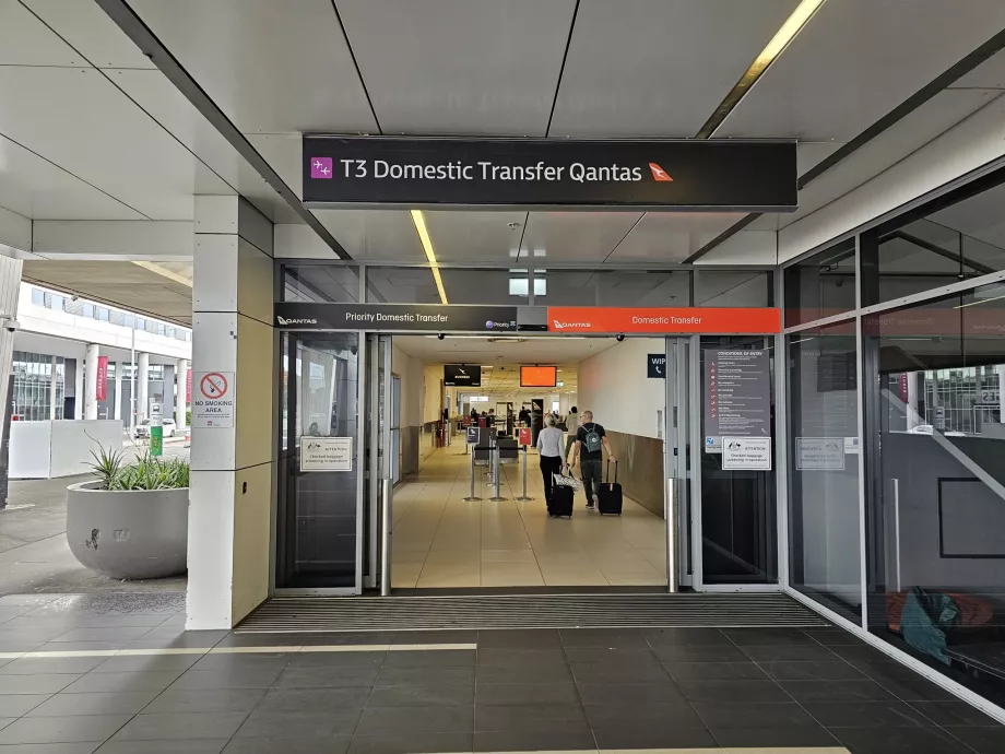 Transfer Qantas z terminalu 1 do terminalu 3