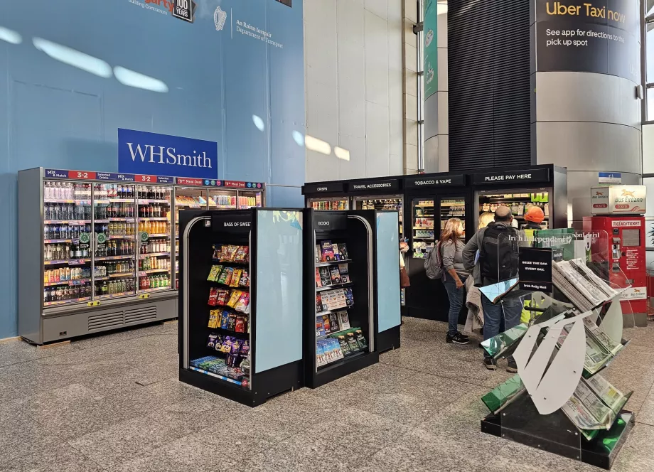 WHSmith w hali przylotów