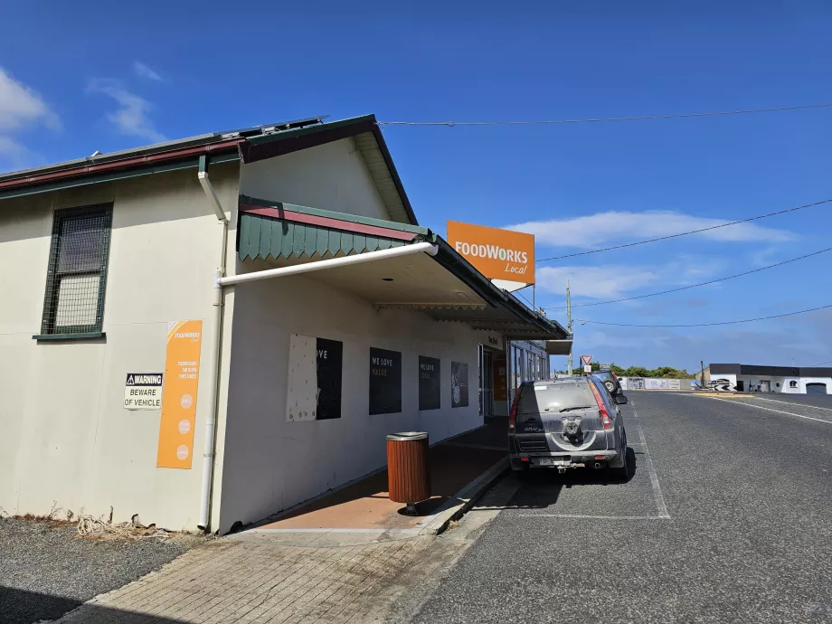 Supermarket w Currie