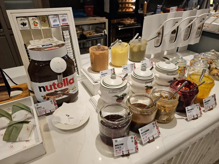 Marmolady, miód i nutella