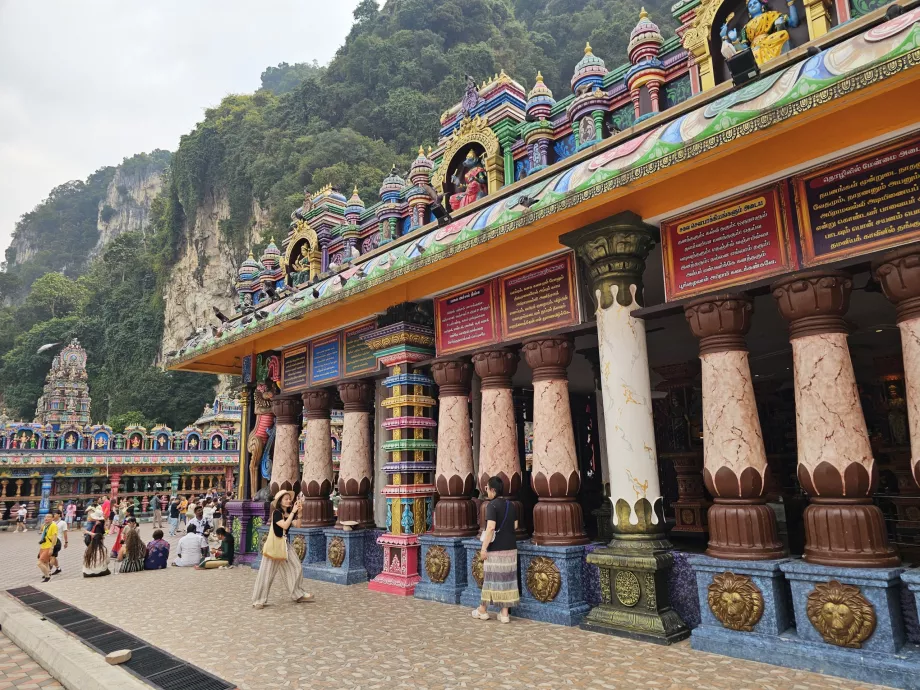 Jaskinie Batu