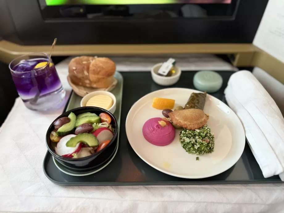 Arabskie mezze i napój Butterfly Effect