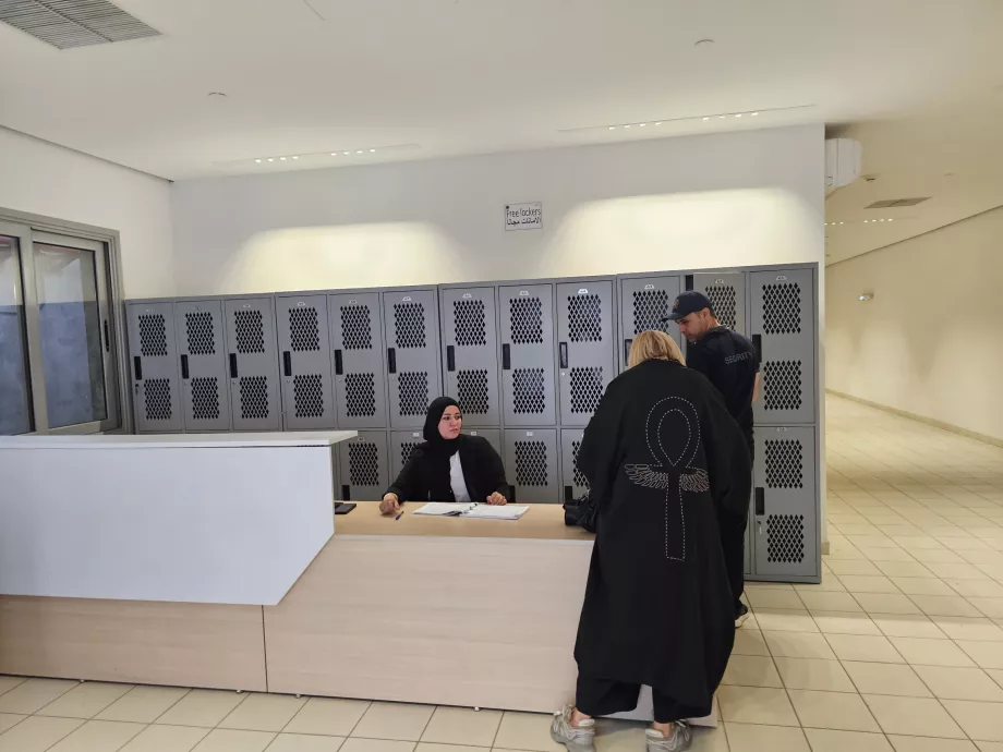 Szafki do przechowywania bagażu