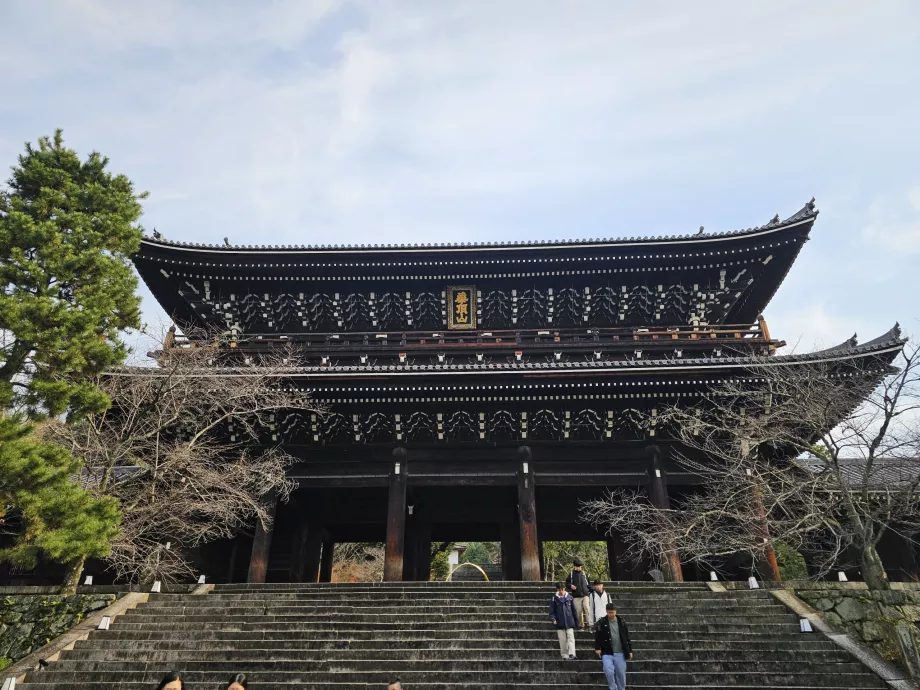 Świątynia Chion-in, główna brama