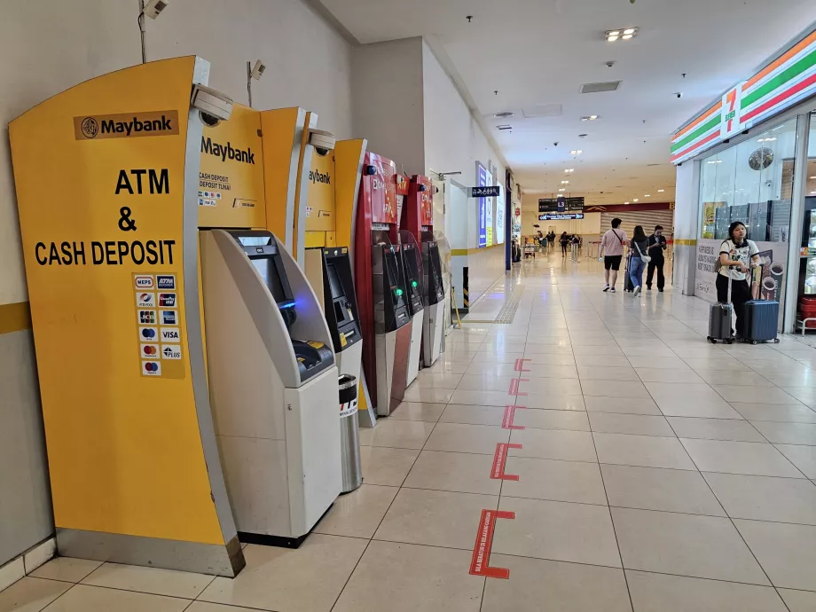 Bankomaty w kasach