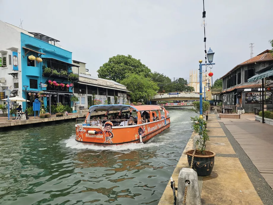 Rejs po rzece Melaka