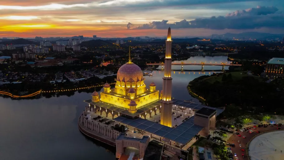 Putrajaya nocą