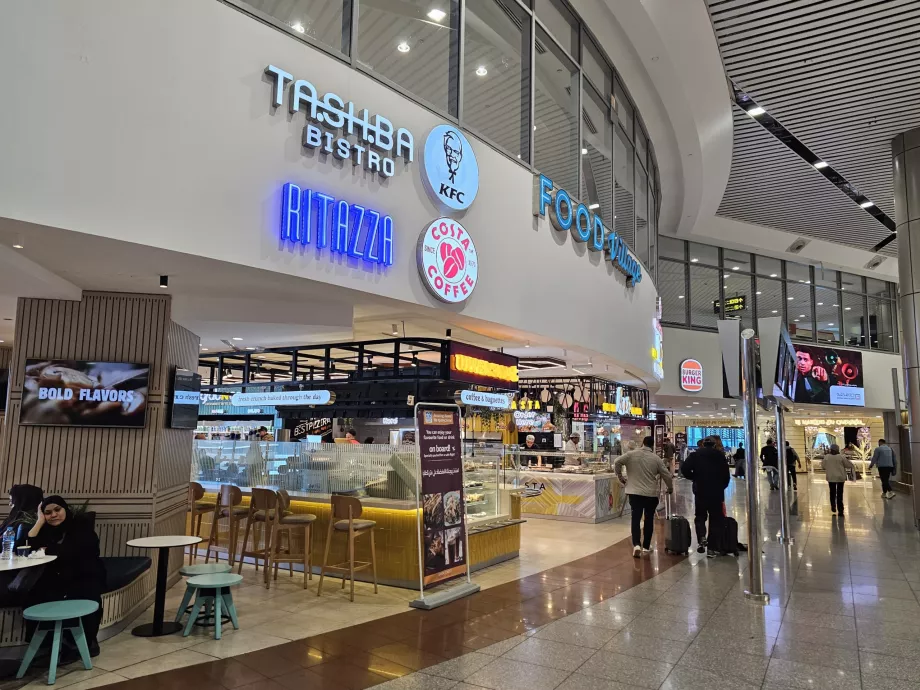 Food court, sekcja tranzytowa, Terminal 2