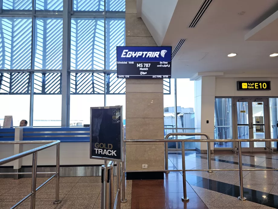 Wejście na pokład samolotu do Monachium