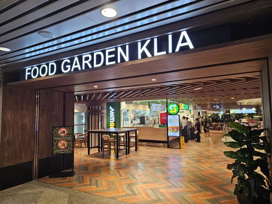 Food Court, Terminal 1, strefa publiczna