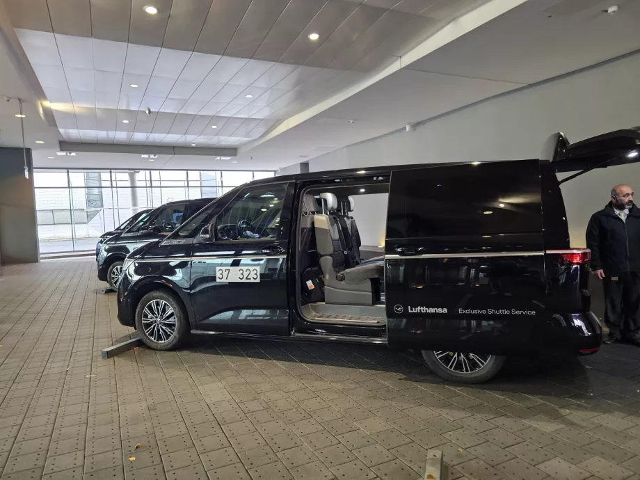 Transfer limuzyną do samolotu