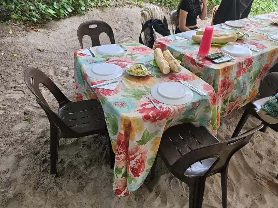 Lunch podczas rejsu