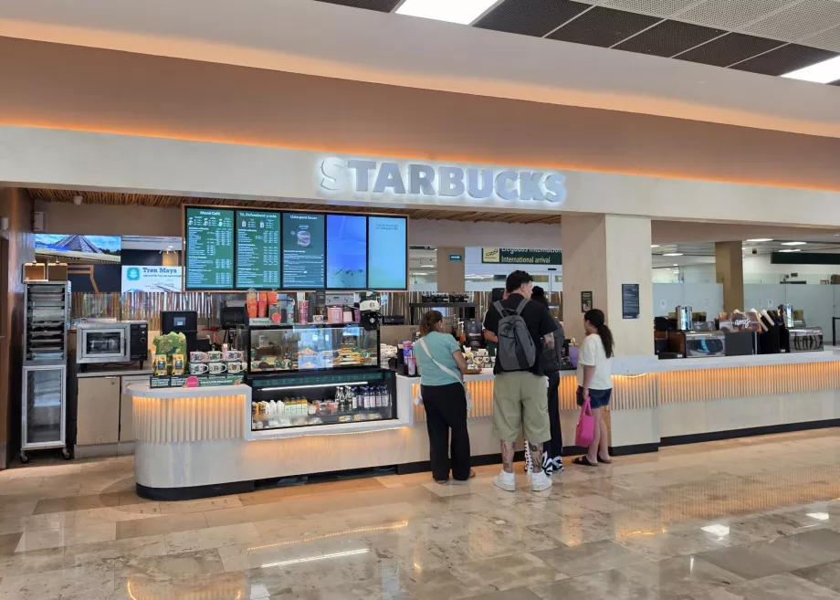 Kawiarnia Starbucks w strefie ogólnodostępnej