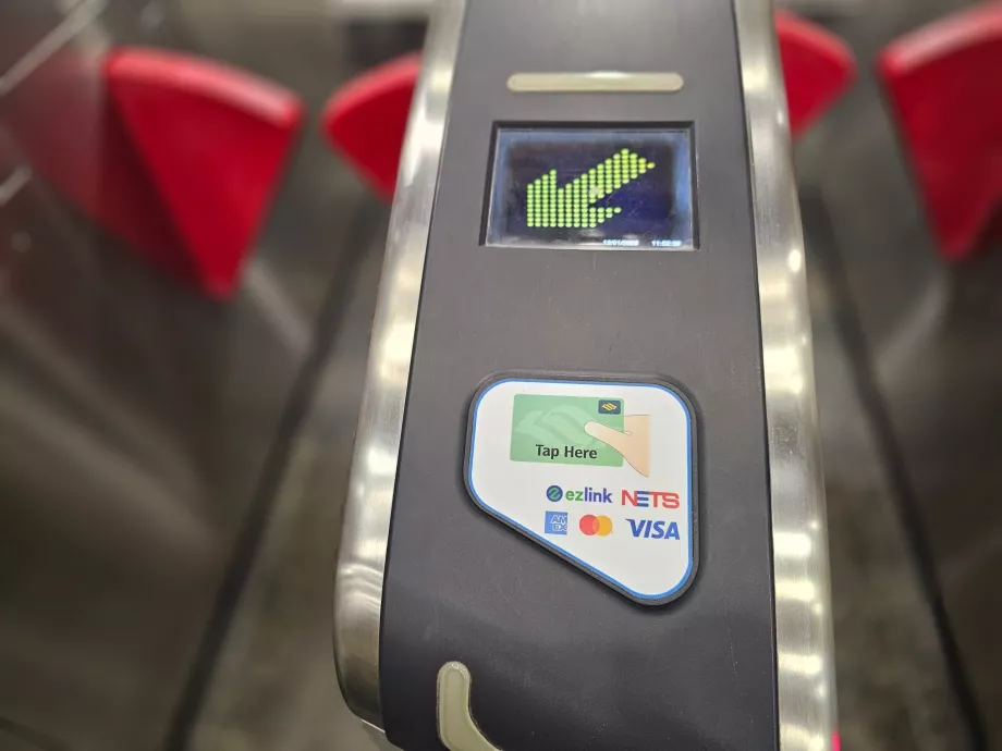 Płacenie kartą w metrze