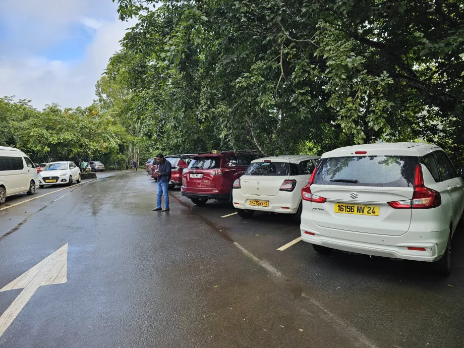 Parking Chamarel