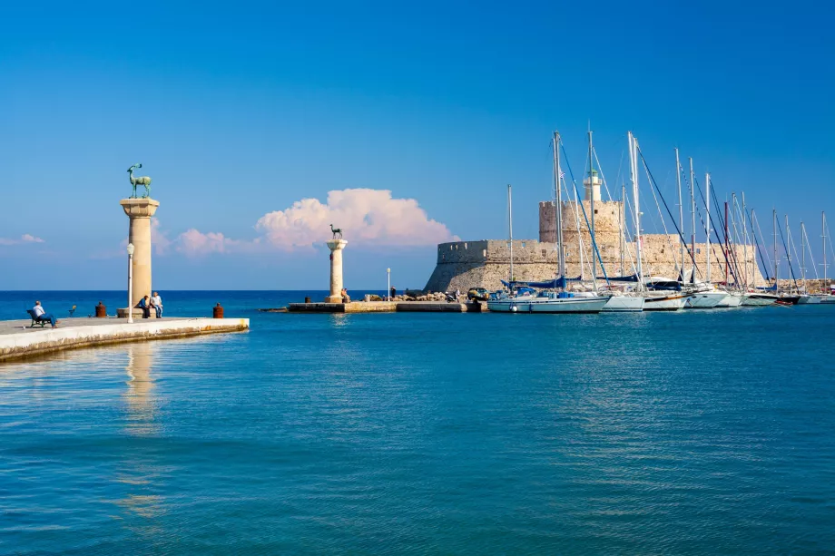 Port Mandraki