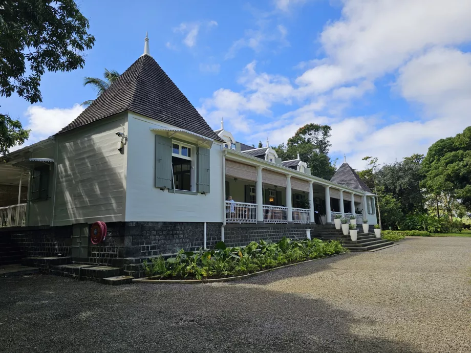 Saint Aubin, restauracja