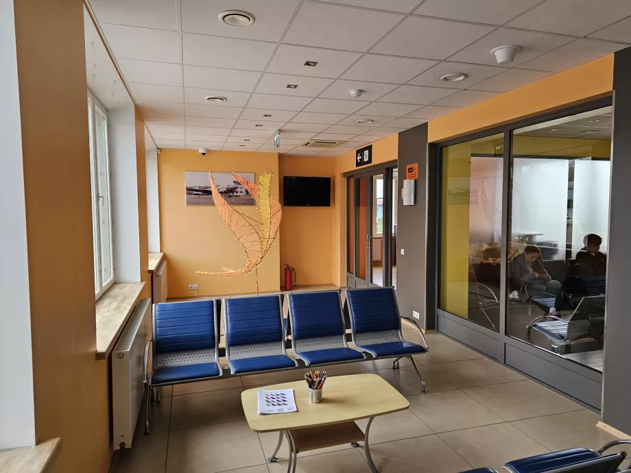Terminal, część publiczna