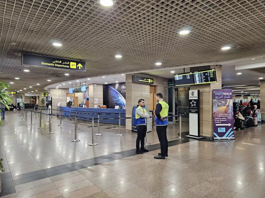 Połączenia z lotami krajowymi i międzynarodowymi