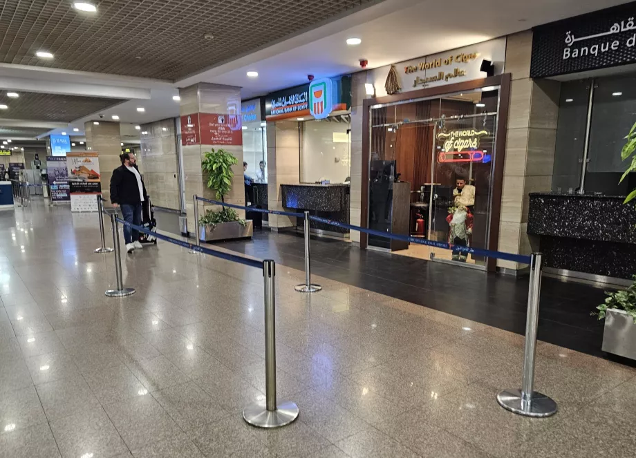 Bariery bankowe przy zakupie wizy egipskiej