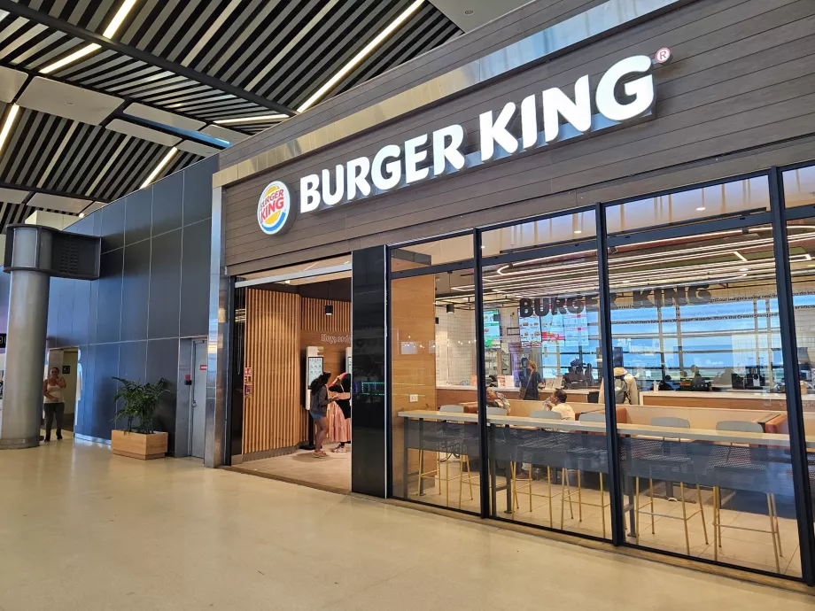 Burger King w strefie tranzytowej