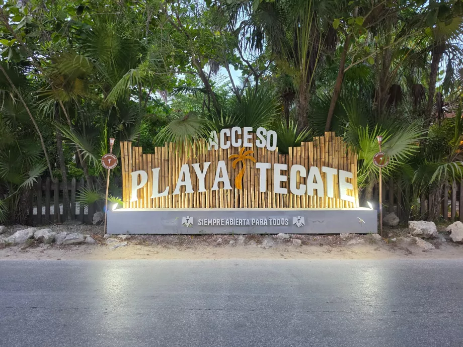 Jeden z klubów plażowych w Tulum