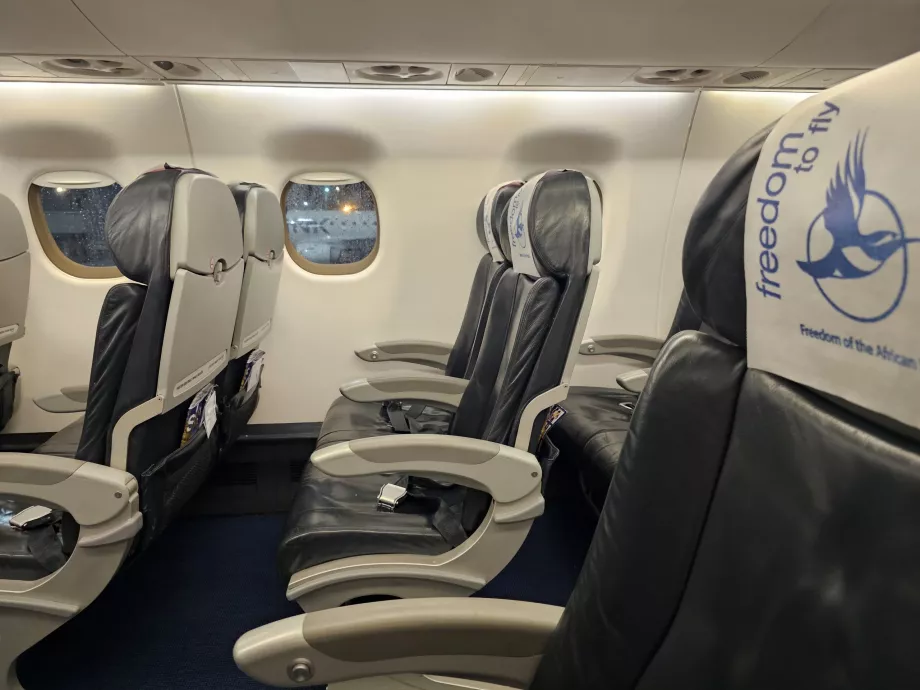 Siedzenia, Embraer 190