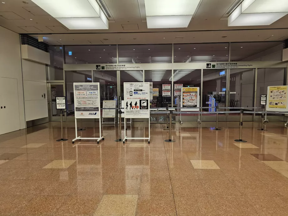 Kontrola bezpieczeństwa dla lotów krajowych z przesiadką