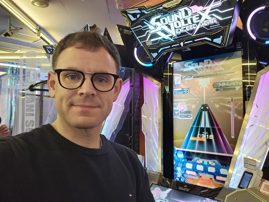 Ja w pokoju gier Akihabara