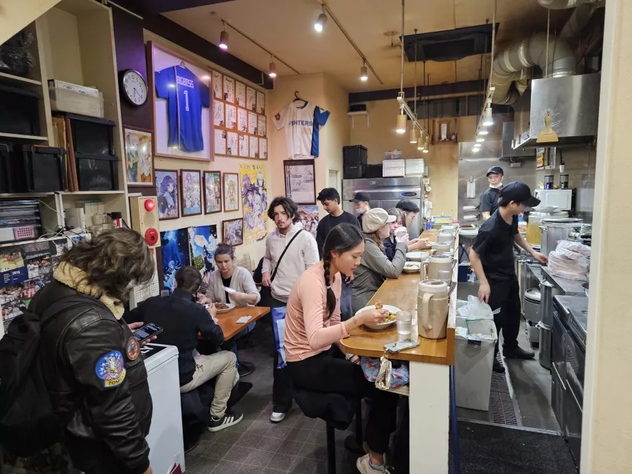 Hinoya Curry, wnętrze