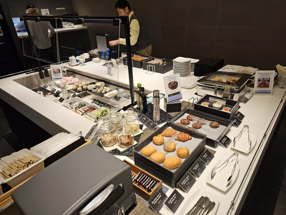 Przekąski w barze bufetowym