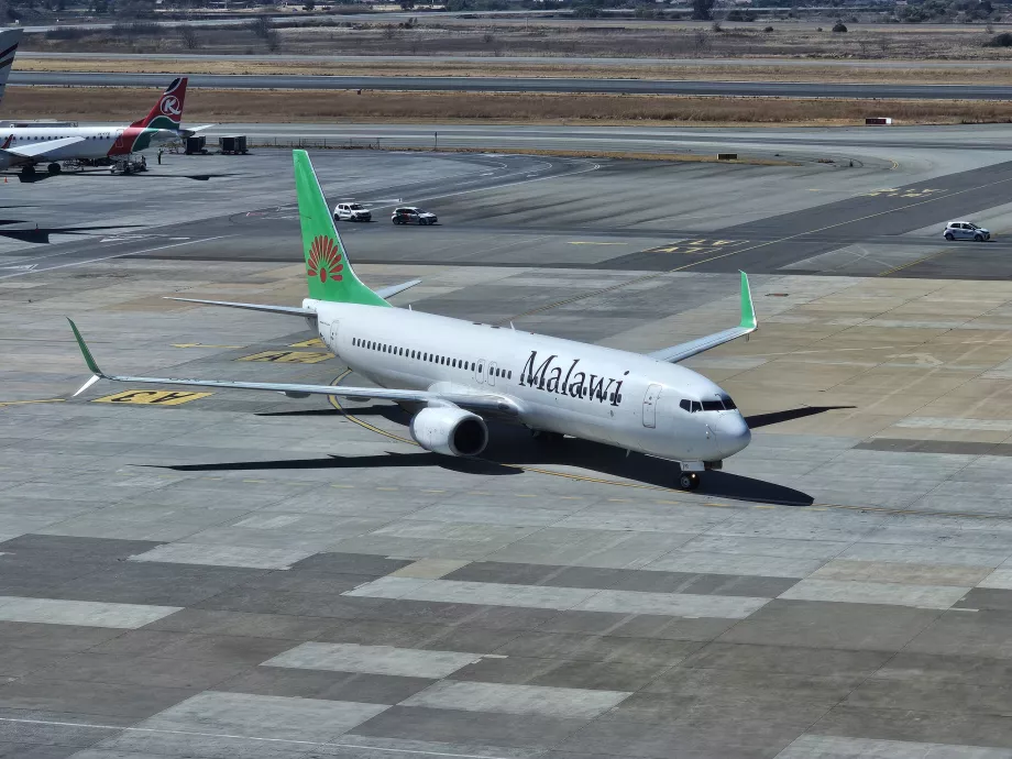 Malawi Airlines, Boeing 737 na lotnisku w Johannesburgu